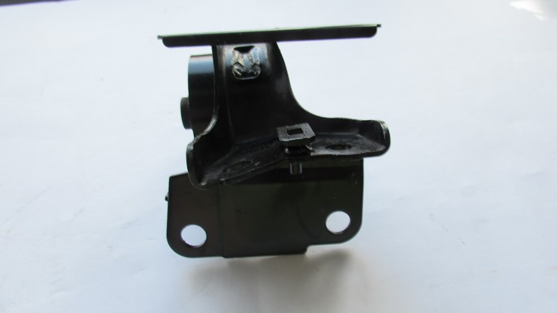 MOTOR TAKOZU SOL MANUEL